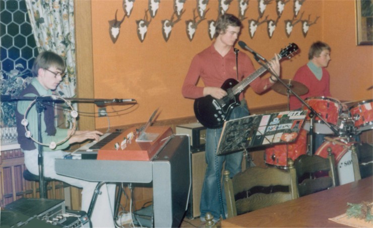 Click for original image 288k 3061x1876